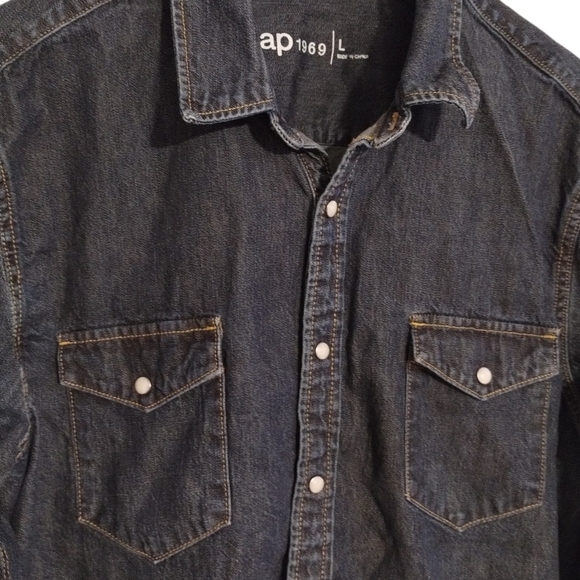 COPY - Gap 1969 Jean Shirt W/ Pearl Buttons Recycled Cotton Size Large EUC - Picture 2 of 11